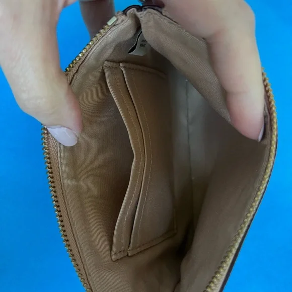 Coach Corner Zip Wristlet; Color: Gold Taupe; Style: 58032 - Picture 4 of 4